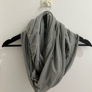 Brandy Melville Light Gray Infinity Scarf